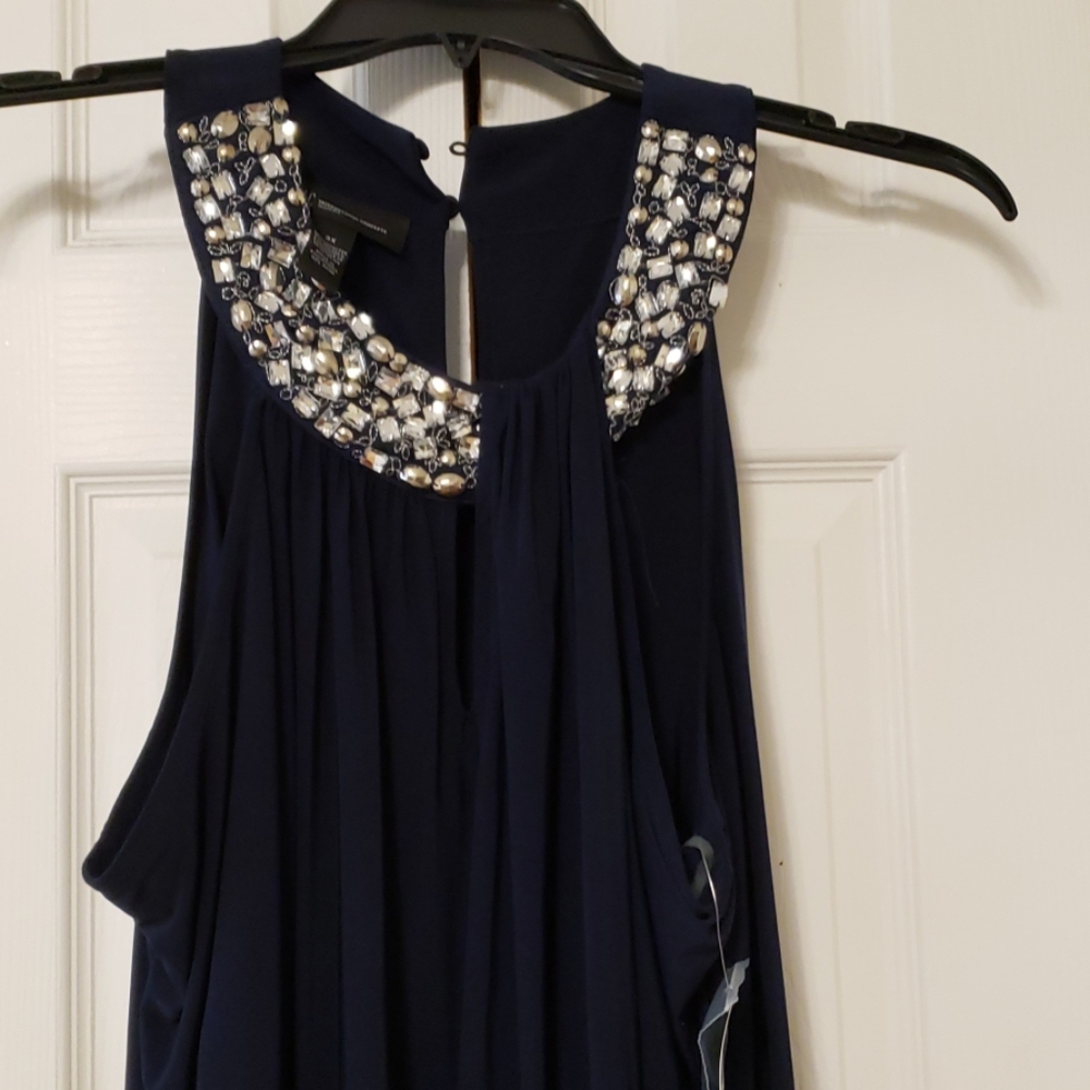 Sleeveless tank